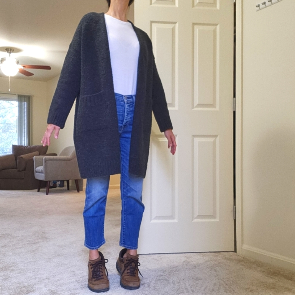 Oversized Knit Cardigan - Picture 3 of 10